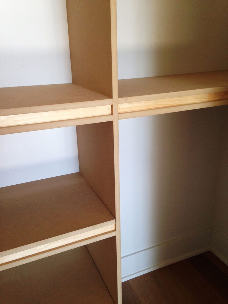 mdf1Double shelves systems installation